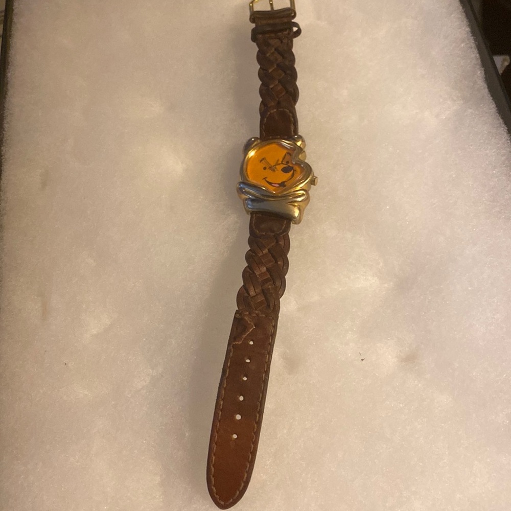 Disney Timex Winnie the Pooh Head Watch
